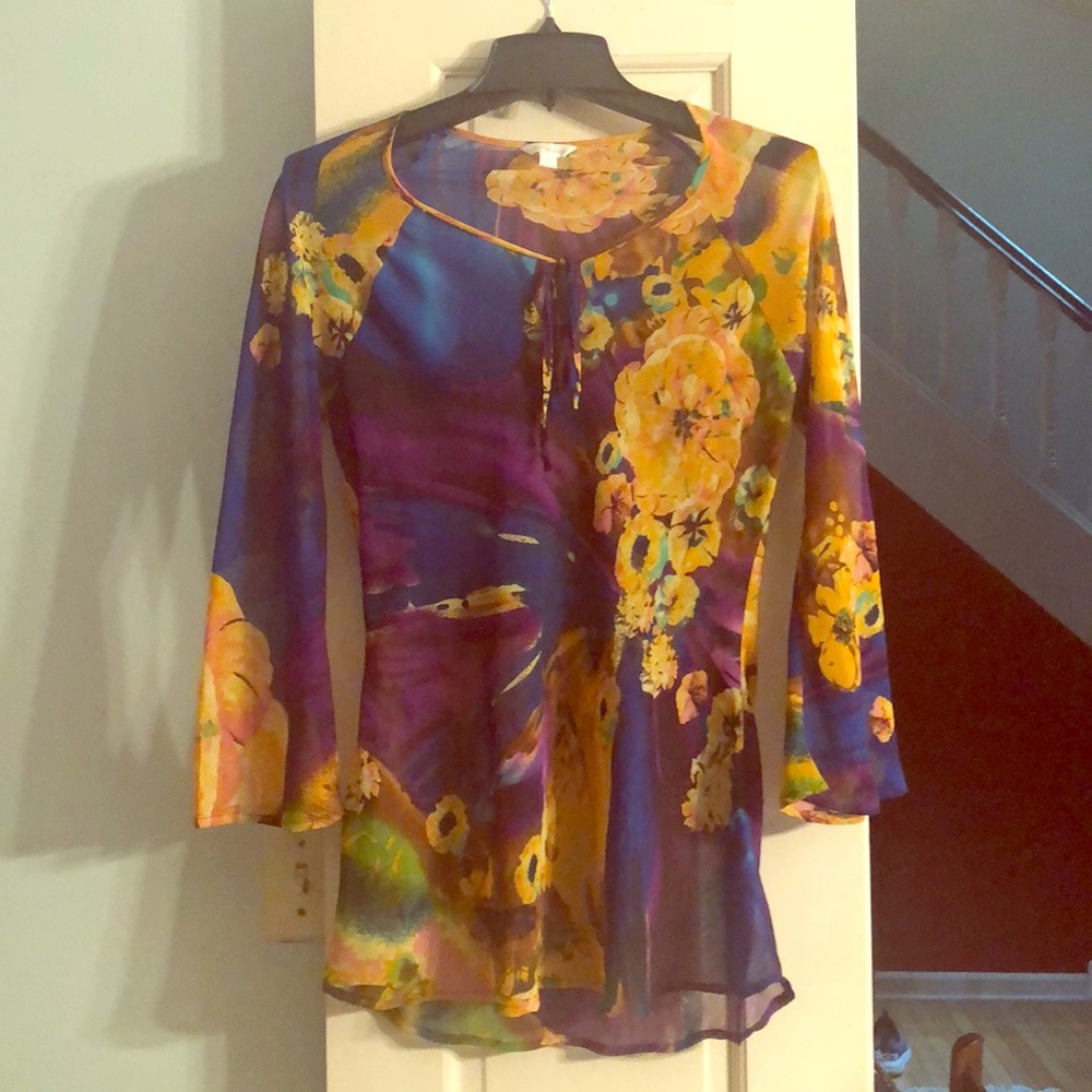 Chic magical print chiffon type blouse